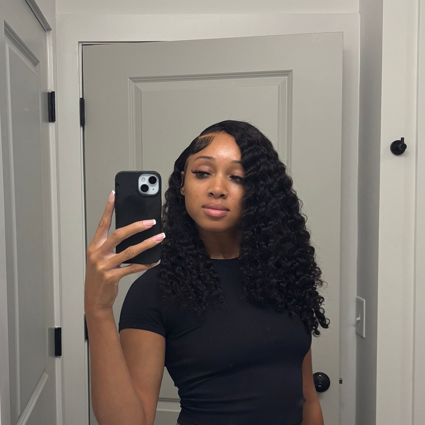 Lola (deep side part)