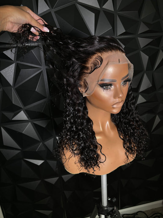 Frontal curly wig